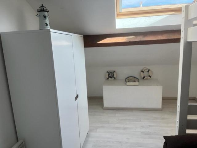 Villa Magali - Appartement Climatise T3 Duplex - Grau-Du-Roi - Hypercentre 20 M De La Plage Le Grau-du-Roi Esterno foto