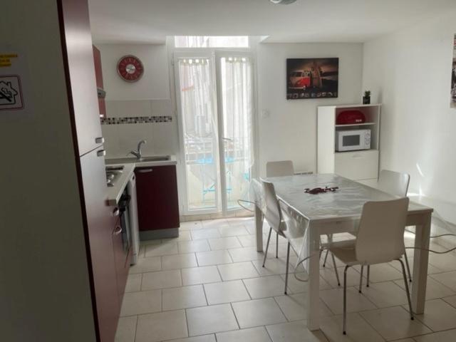 Villa Magali - Appartement Climatise T3 Duplex - Grau-Du-Roi - Hypercentre 20 M De La Plage Le Grau-du-Roi Esterno foto